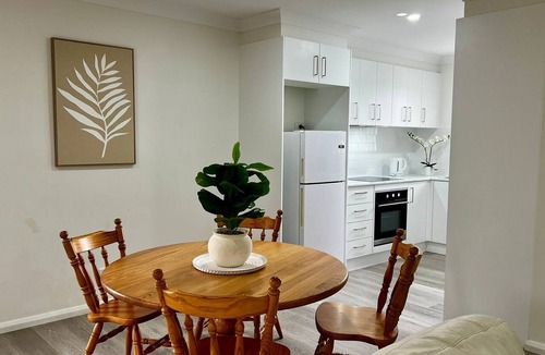 South Tamworth Apartment | Modern Apartment Near Tamworth CBD