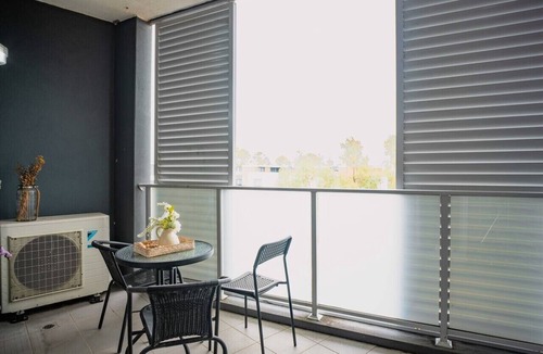 Rouse Hill Apartment | Modern Apt in Rouse Hill | Close to Train Station