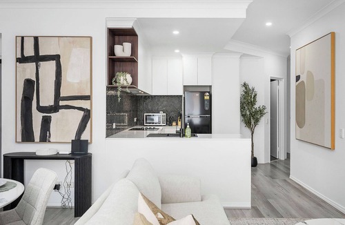East Perth Apartment | Modern City Escape | Stylish 2BR Apartment