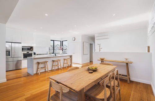 Geographe House | Modern Coastal Townhouse – Beach & Marina Views