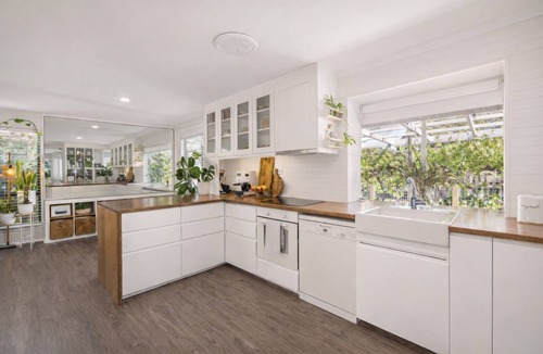 Mannum Cottage | Modern Cottage | Short Walk to the River