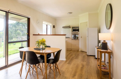Scotsdale Cottage | Modern cottage with gorgeous rural views 15 mins from Denmark town