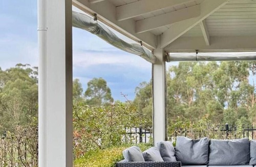 Warragul House | Modern country escape @ Kinstead Mansion
