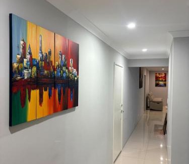 Dayton House | Modern Dayton Retreat near Swan Valley Perth Airport & Perth CBD