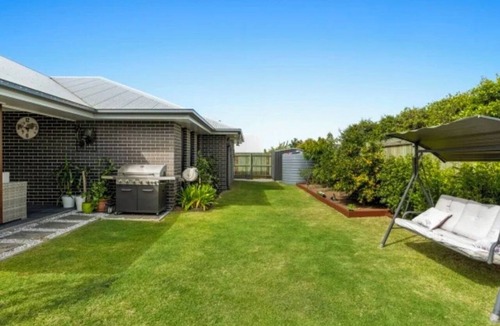 Kearneys Spring House | Modern Dream House | Stylish, Bright & Peaceful Near CBD