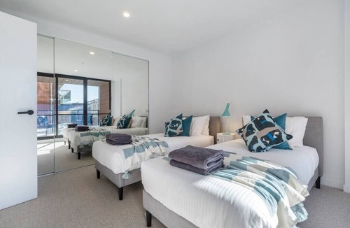 Windsor Apartment | Modern Elegance meets Comfort!