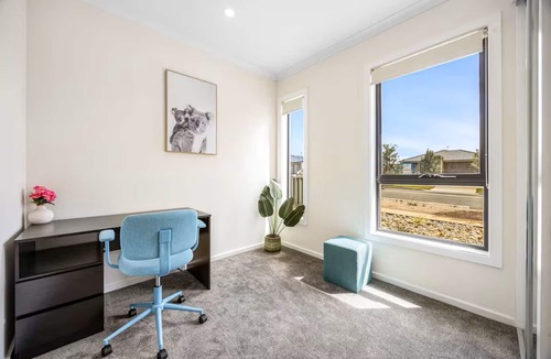 St Leonards House | Modern Family Home St Leonards Near Geelong, 2m Drive to Beach