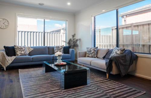 Truganina House | Modern Family Home in Truganina - Space to Relax