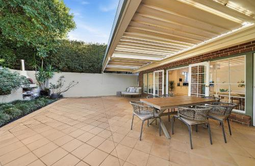 Artarmon House | Modern Federation Retreat North Shore Stay Parking