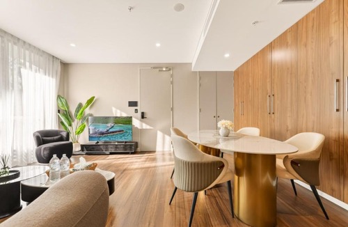 Gladesville Apartment | Modern Ground-Level 2BR Apartment in Gladesville