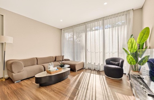 Gladesville Apartment | Modern Ground-Level 2BR Apartment in Gladesville
