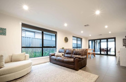 Newstead Apartment | Modern Home for large groups or families. Parking