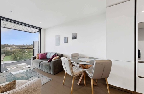 Hawthorn East Apartment | Modern Living in the Heart of Hawthorn East