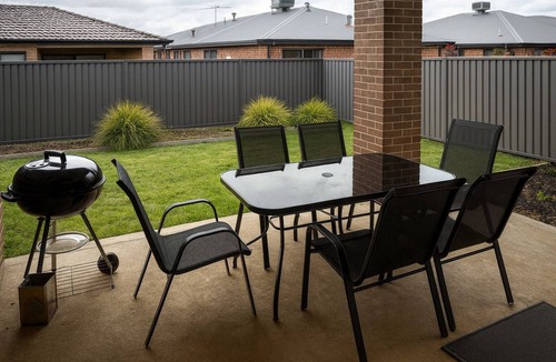 Lucas House | Modern Lucas Comfort Quiet, Beautiful & Spacious