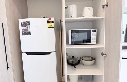 Clayton Apartment | Modern M-City Resort Suite: 2BR w/Balcony&Parking