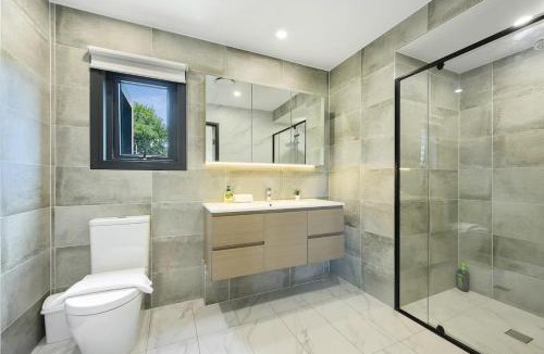 Marrickville Apartment | Modern Marrickville Studio 10 Min Walk to Train