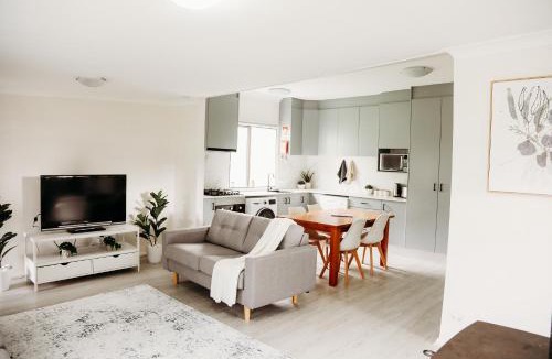 Oberon House | Modern Oberon Retreat Close to Lakes & Forests