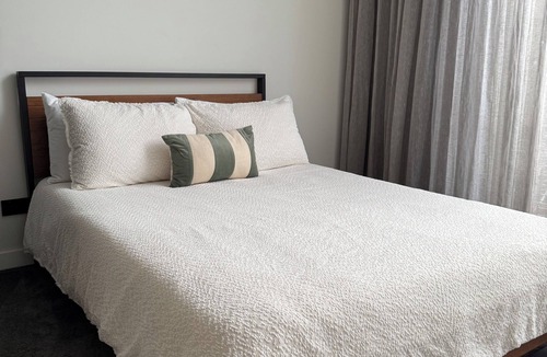 Rosebery Apartment | Modern Rosebery Apartment in the heart of Sydney