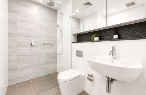 Zetland Apartment | Modern Studio in Zetland | Close to CBD, Airport & Green Square