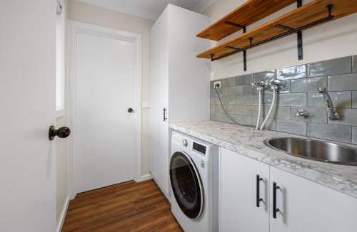 Warrnambool House | Modern Townhouse in Warrnambool CBD