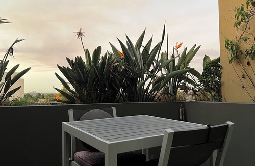 Hurlstone Park Apartment | Moments Away Sydney Studio - Dulwich Hill Inner West
