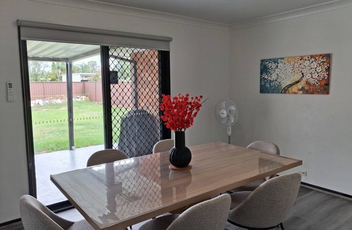 Erskine Park House | Moon House