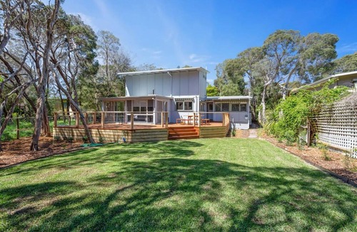 Rye House | Moonah Cottage Rye by Ready Set Stay- Close to the beach & WIFI