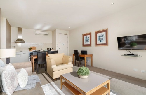 Fingal Apartment | Moonah Links Apartment 24 - Fairway Views, Golf, Hot Springs