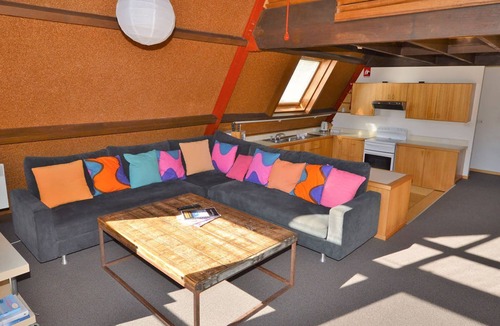 Thredbo Ski Chalet | Moonbah Ski Lodge is a freestanding A frame ski lodge