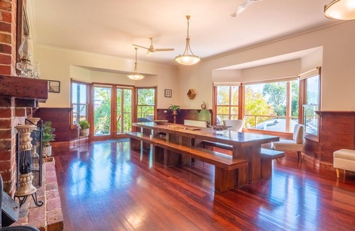 Pheasant Creek House | “Morella” Historical high-country homestead.