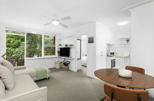 Mosman Apartment | Mosman - BOT04 - Botanic Road - Stylish 1BR Steps from Balmoral Beach Mosman Village