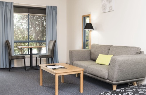 Inverloch Hotel | Motel on A'beckett
