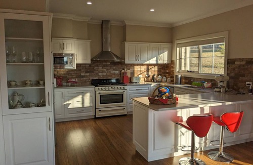 Golden Valley House | Mountain Blue Guest house
