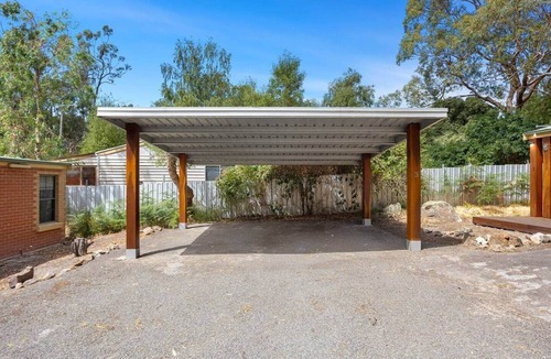 Halls Gap House | Mountainside Villa Two – Ironbark