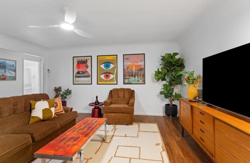 Corlette House | Mulloway Pet-Friendly Getaway