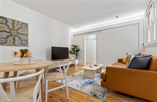 Randwick Apartment | Mulwarree Avenue Apartments by Urban Rest
