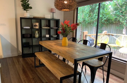 Apollo Bay House | Murray's Shack 500m from the Beach, Pets Welcome, Perfect for Families or Groups