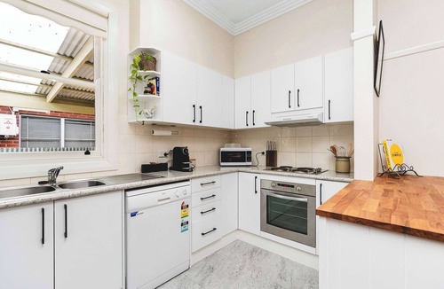 Wagga Wagga House | Myrtle on Kincaid - Pet Friendly, Close to CBD