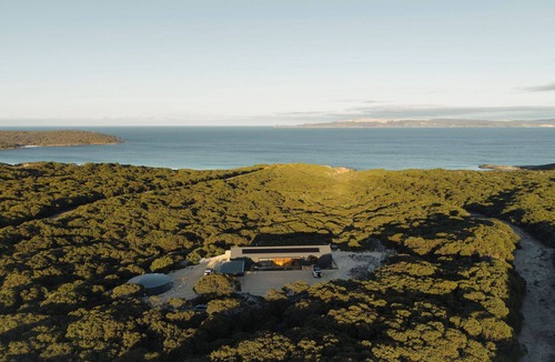 Bremer Bay House | Native Dog Cabin