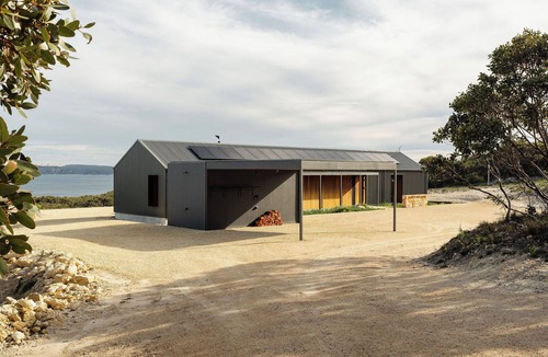 Bremer Bay House | Native Dog Cabin
