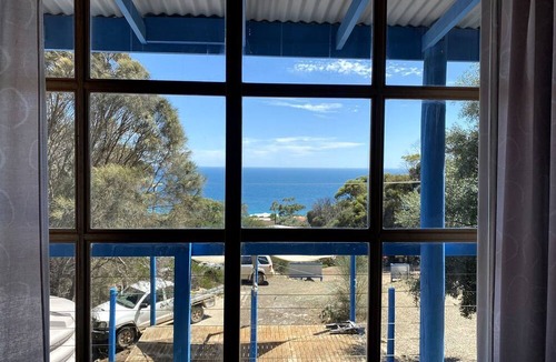 Penneshaw Cabin | Nature Escape in a Glamping Cabin on Kangaroo Island, Australia