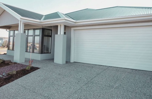 Point Lonsdale House | Nautilus in The Point