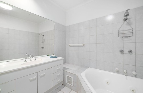 Port Lincoln Hotel | Navigators Motel