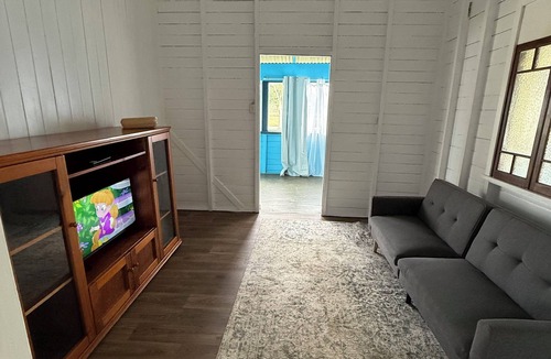 Mareeba House | neat and tidy historical workers cottage