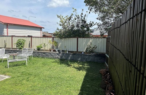 Kingswood House | Nepean 4BR Retreat Near Blue mountain