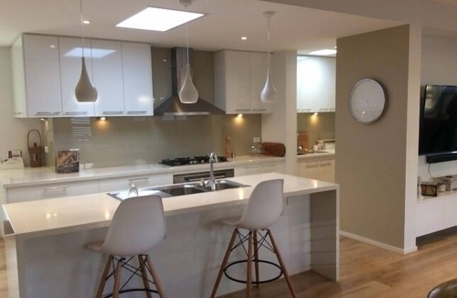 Torquay House | Nest By The Sea - Our guests loved their stay - Check out the reviews