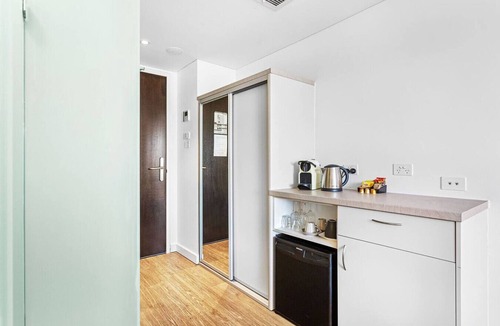 Perth Apartment | Nest on Newcastle – E2
