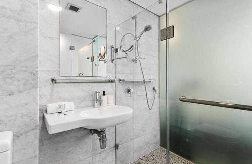 Perth Bed & Breakfast | Nest on Newcastle – S3