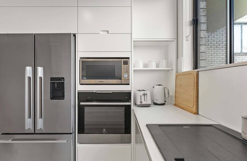 Neutral Bay Apartment | Neutral Bay Escape with Pool, Parking and Views