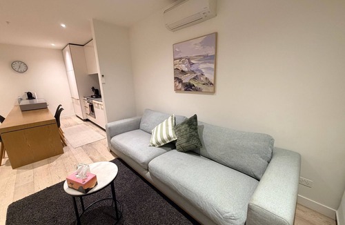 West Melbourne Apartment | New 2BR Inner-City Apartment | Free Parking | Near Marvel Stadium
